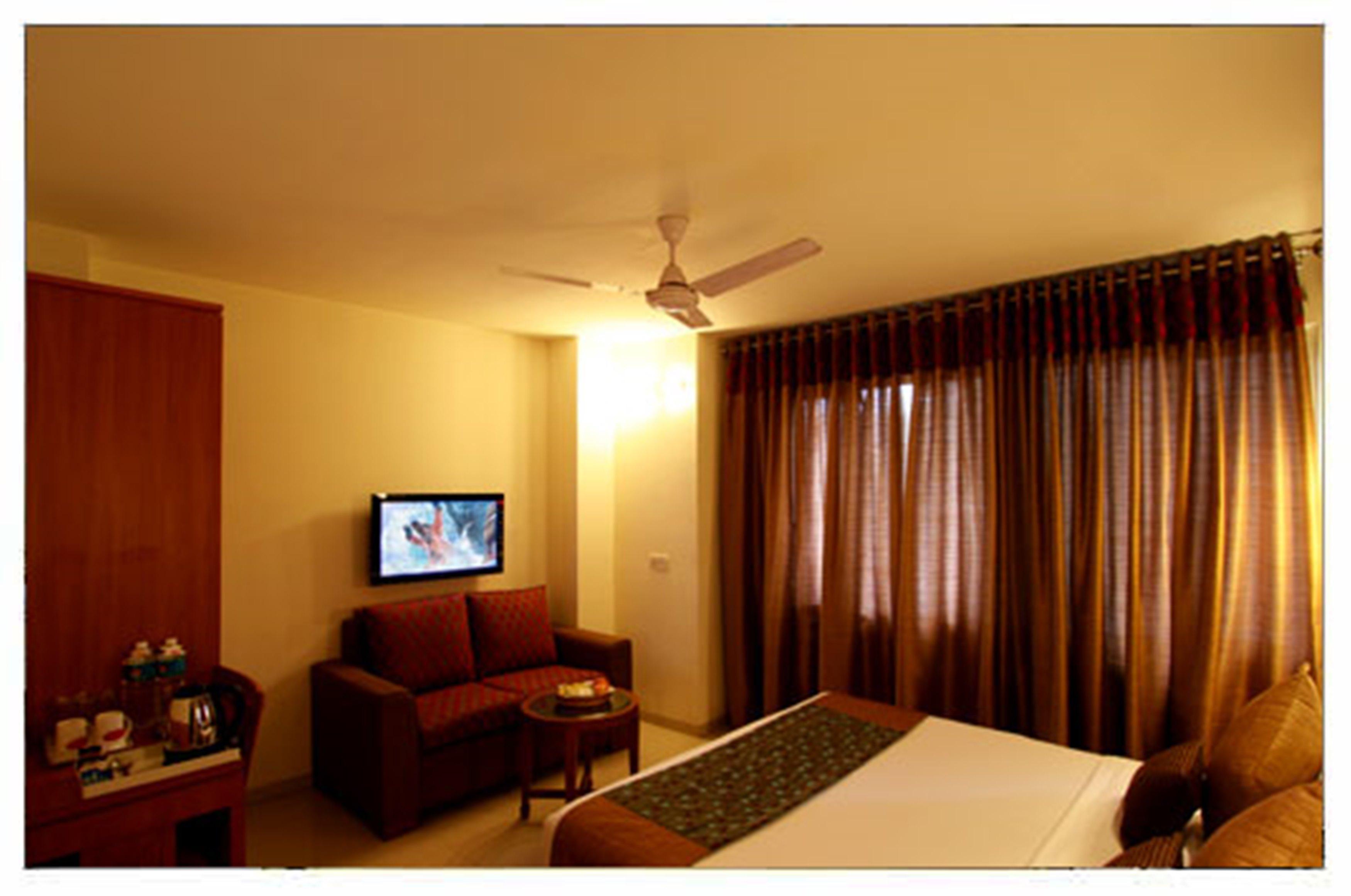 Hotel Southern Delhi  Ngoại thất bức ảnh