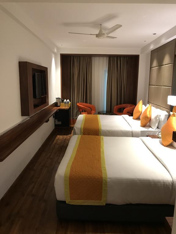 Hotel Southern Delhi  Ngoại thất bức ảnh
