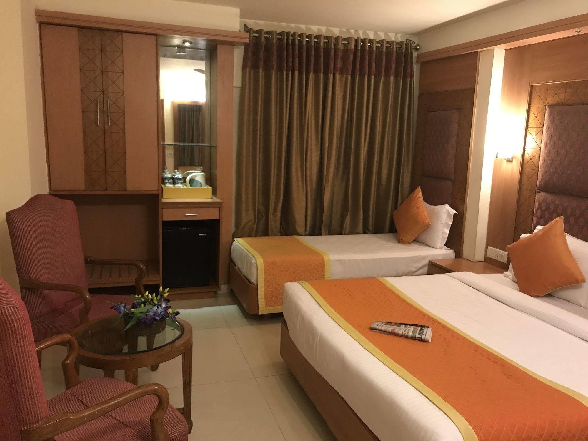 Hotel Southern Delhi  Ngoại thất bức ảnh
