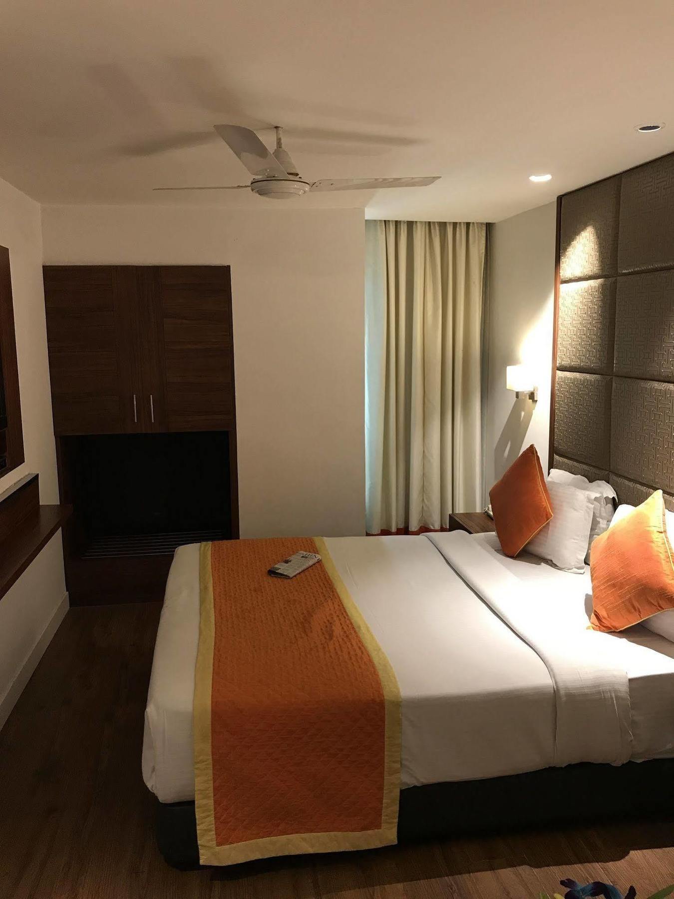 Hotel Southern Delhi  Ngoại thất bức ảnh