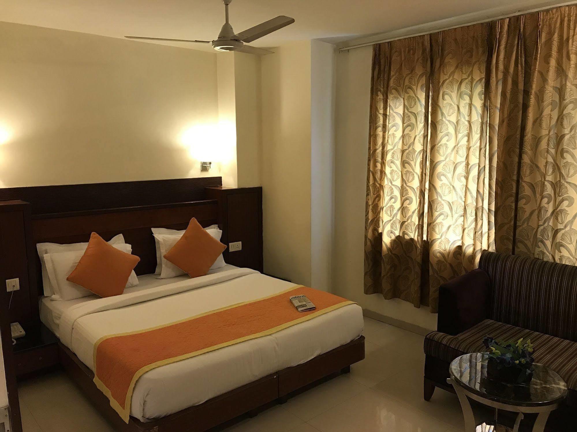 Hotel Southern Delhi  Ngoại thất bức ảnh