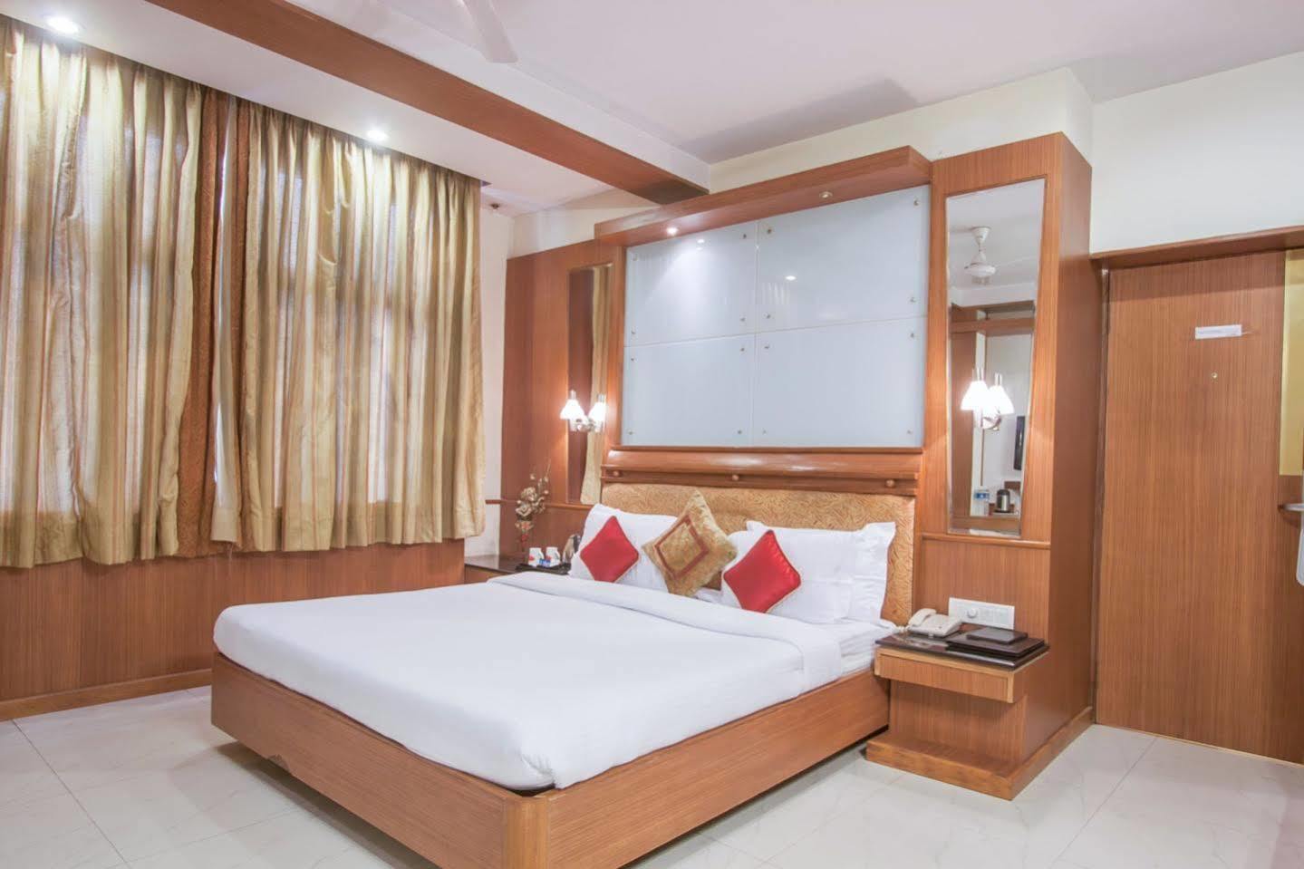 Hotel Southern Delhi  Ngoại thất bức ảnh