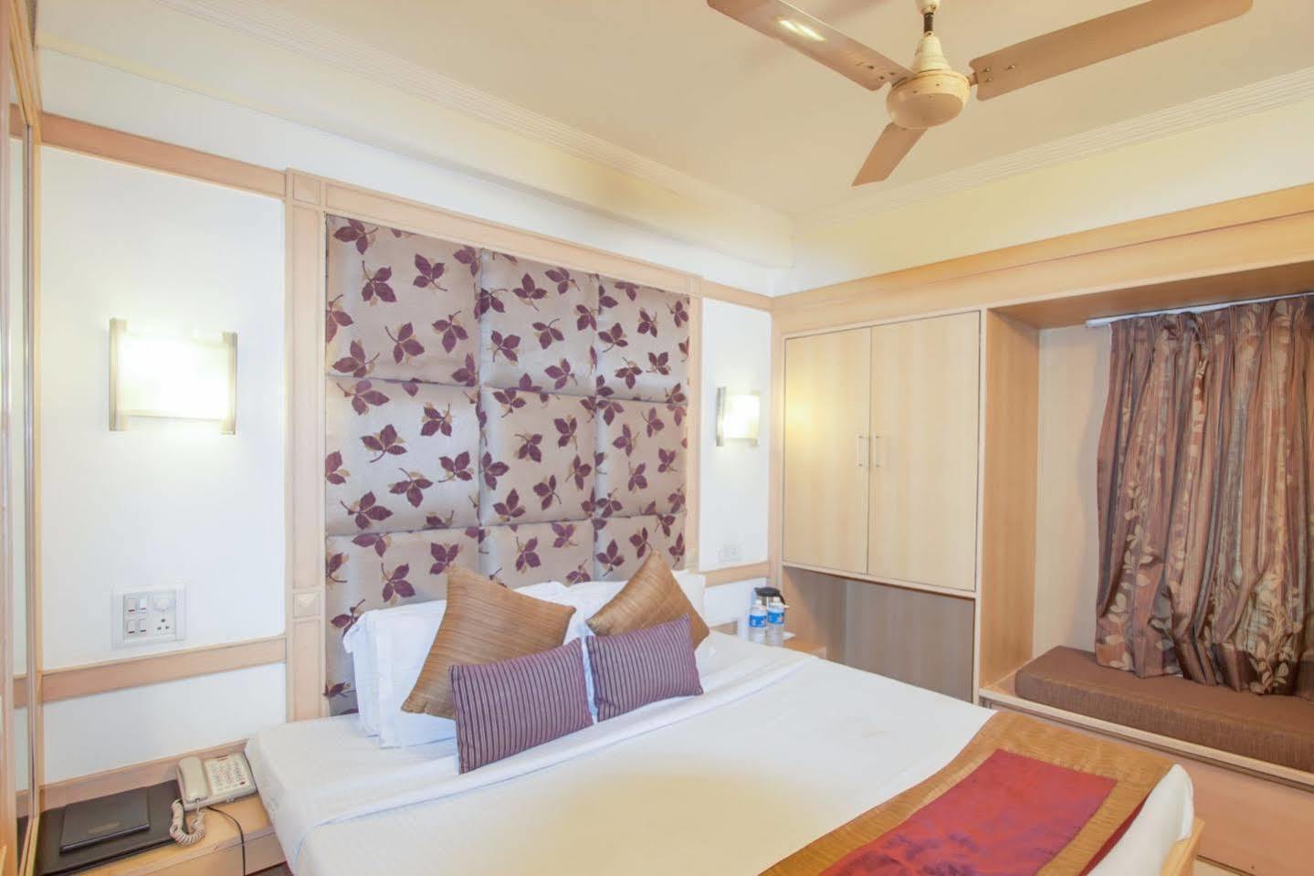 Hotel Southern Delhi  Ngoại thất bức ảnh
